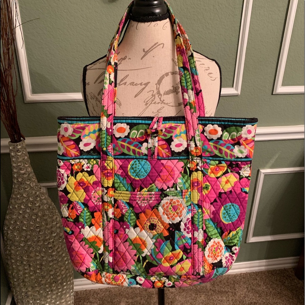 Vera Bradley tote!